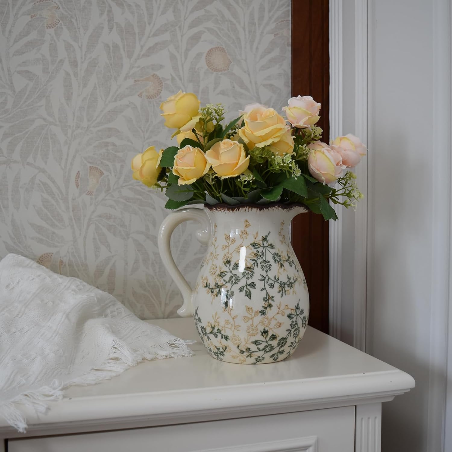 Compact Ceramic Flower Vase – tabletop floral display and modern home decor, Space-Saving Ceramic Flower Vase tabletop floral display and modern home decor Modern, designed for American homes and practical gifting