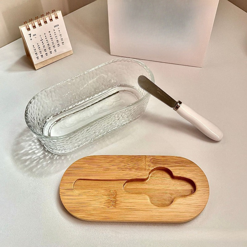 Modern 2pcs Butter Dish with Lid – covered refrigerator storage, Glass Butter Dish 2pcs Knife Butter Set with Sealed Lid Suitable for Countertop Refrigerator, designed for American homes, daily convenience and practical gifting