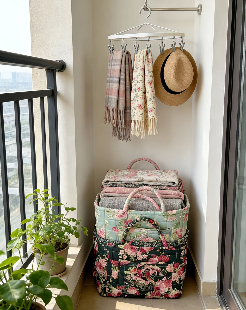Modern Adjustable Home Storage Rack – durable multi-purpose storage, Large Floral Series Storage Basket Vintage Quilted Floral Portable Large-Capacity Home Storage Basket Suitable, designed for American homes, daily convenience and practical gifting