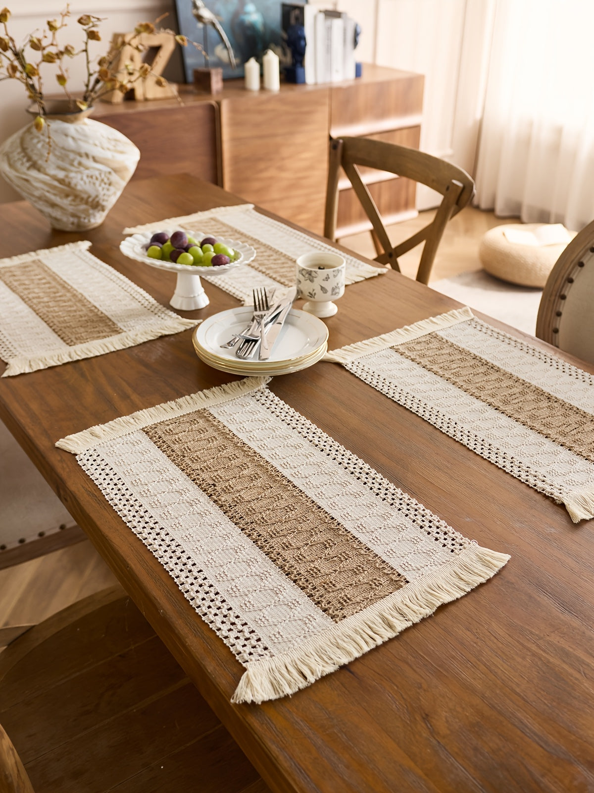 4pcs Bohemian Style Placemats with Tassels - Light Luxury Table Runner, Nordic Style Table Decoration Mat, Coffee Table Mat, Home Bowl and Plate Mat for Home Decoration, Party Dinner Festiva