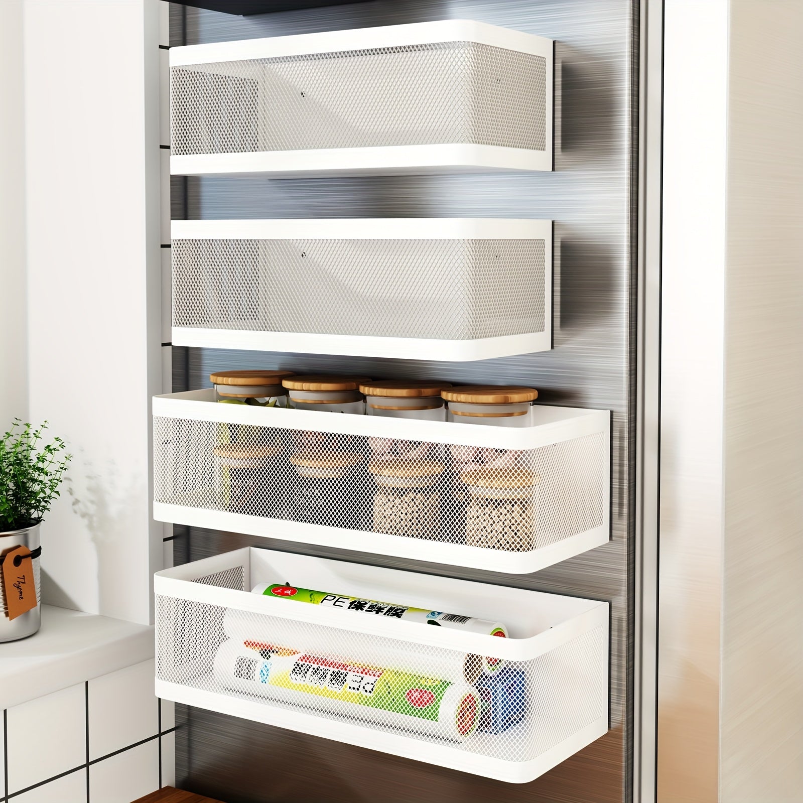 1 Set Refrigerator Magnetic Shelf Metal Spice Rack Basket Seasoning Oils Kitchen Gadgets, Large Capacity, Strong Magnetic Adhesion, Floating Shelves