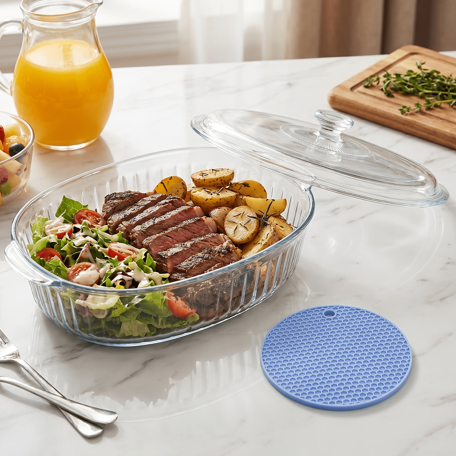Borosilicate Glass Baking Dish with Lid | Microwave/Oven/Fridge Safe, Multi-Functional for Baking, Meal Prep, Grilled Fish, Serving of Food, Fruit, Salad - Oval Shape, Brand: LOVEWE